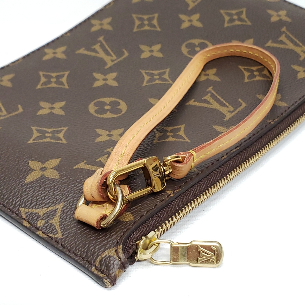Authentic Louis Vuitton Neverfull Pochette Monogram Wristlet Clutch - Picture 9 of 14